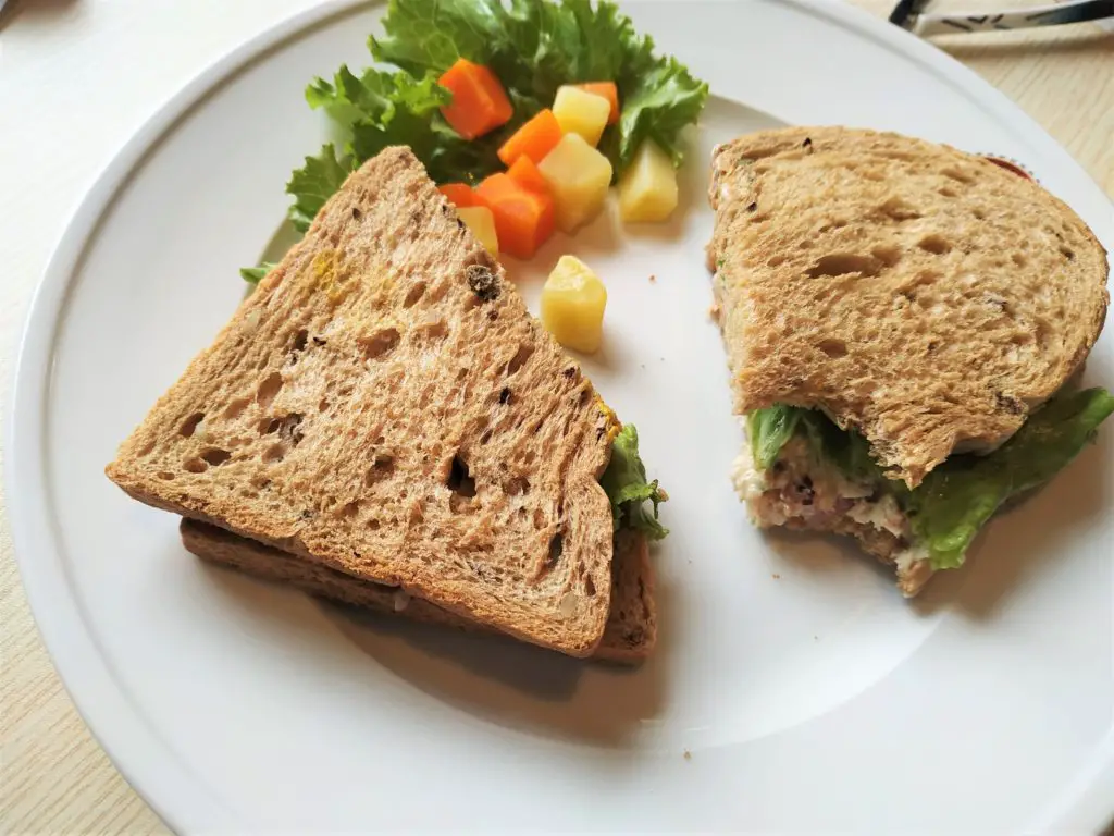 plain sandwich on a plate