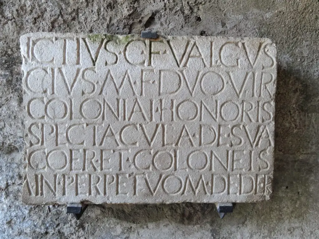 writing on wall at pompeii