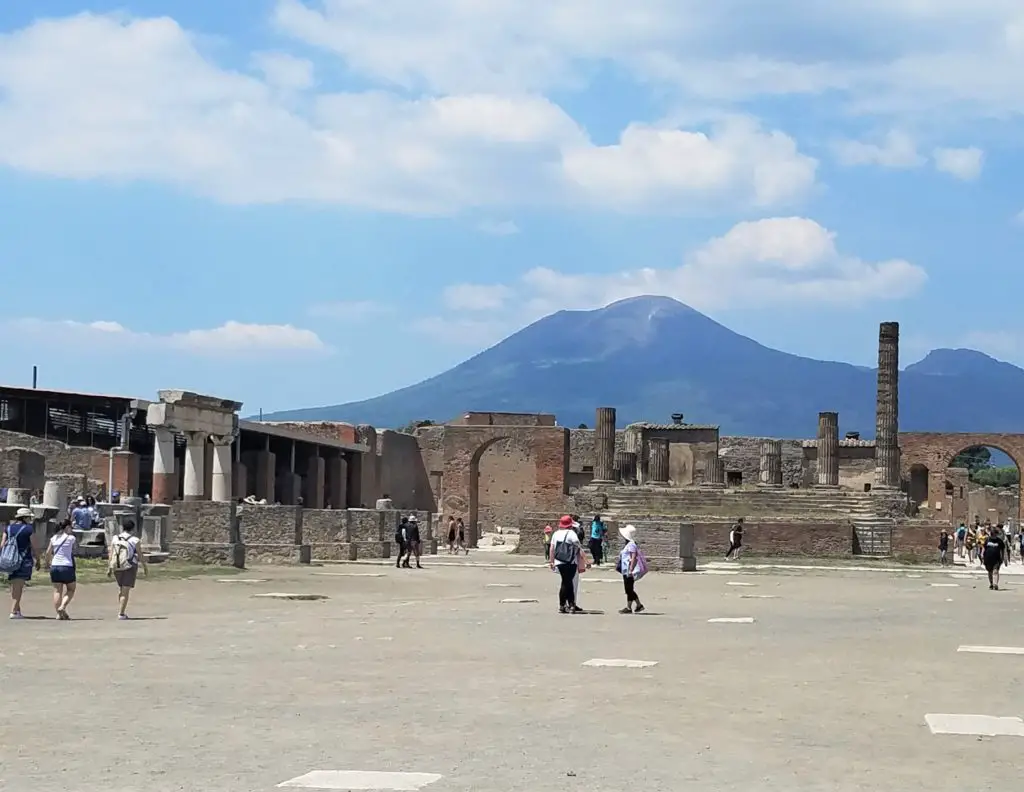 forum at pompeii