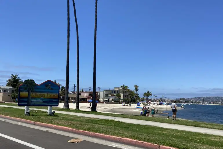 mission beach san diego sign