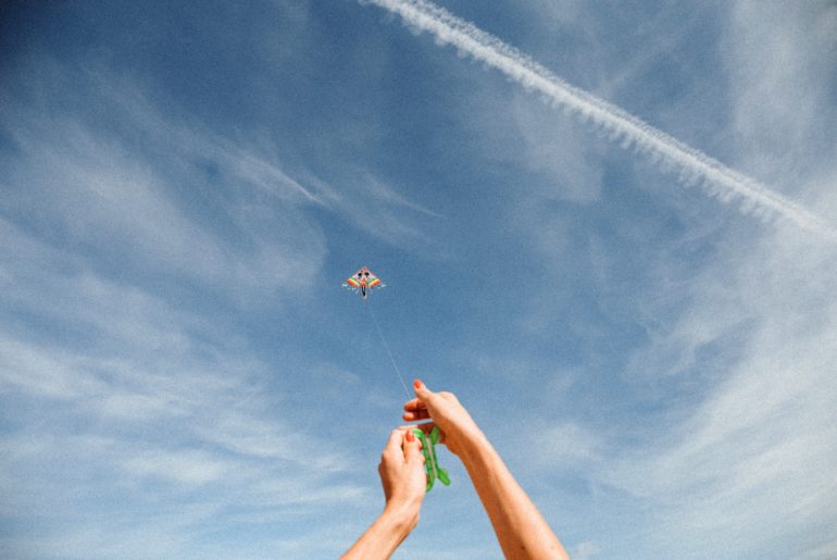 one fun thing to do in mission bay san diego is fly a kite